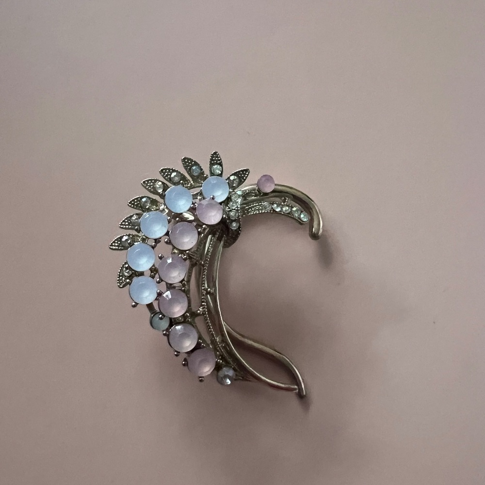 Cuffed earrings